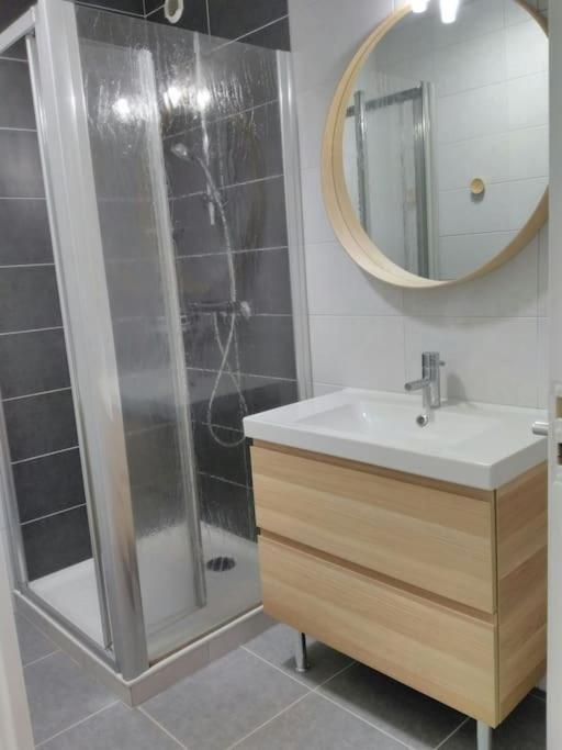 Appartement Quimper Hyper Centre T2 Balcon Lumineux Calme Extérieur photo